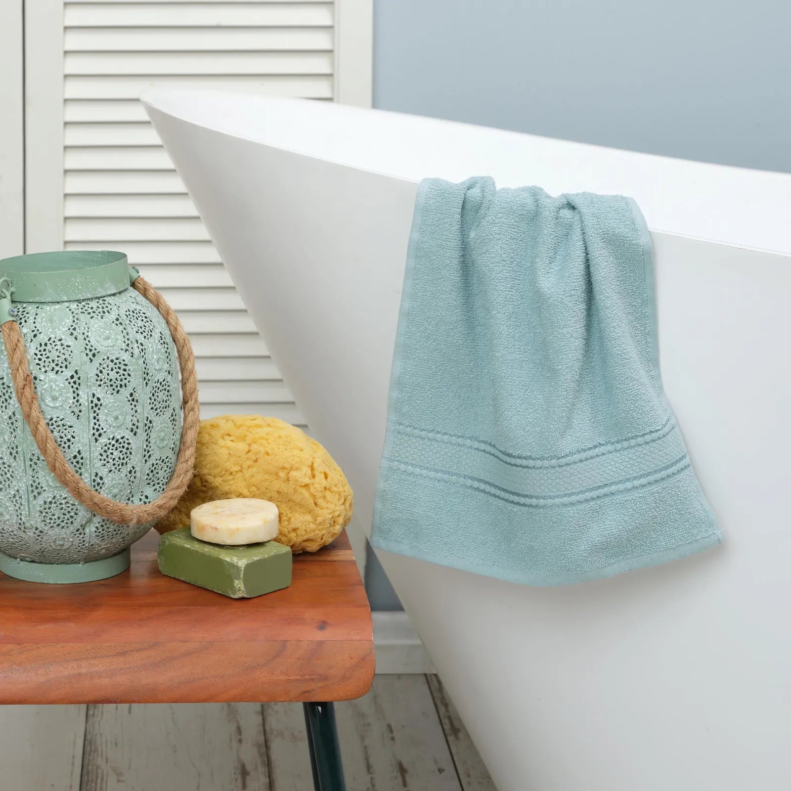 URBANARA Handtuch-Set Kotra – 50% Leinen & 50% Baumwolle | Saugstark & Schnelltrocknend | Waffelpique-Design In Grüngrau
