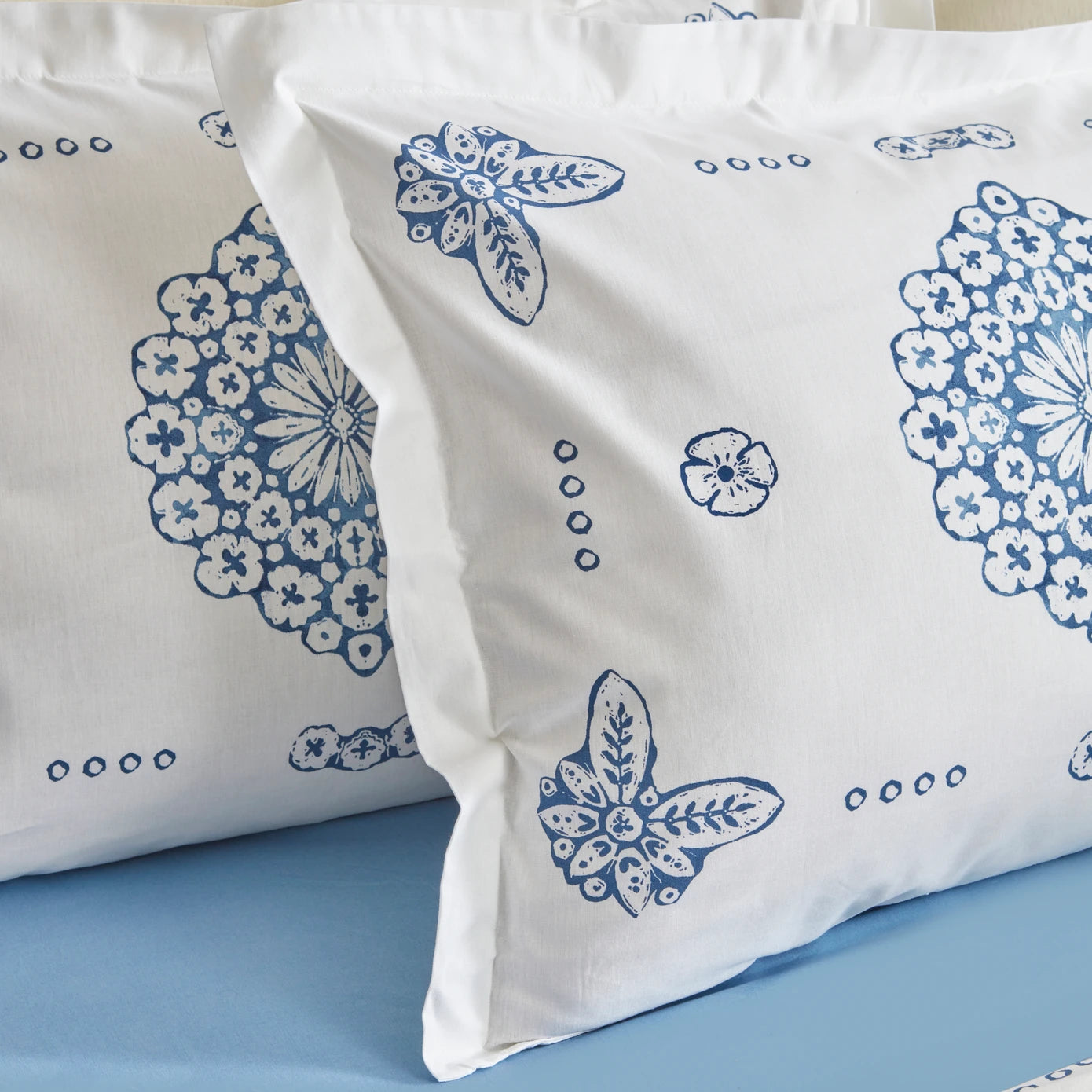 Home Linge Passion Stanis Bettwäsche-Set – 3-teilig, 240x260 Cm + 2x63x63 Cm, Mikrofaser, Blau