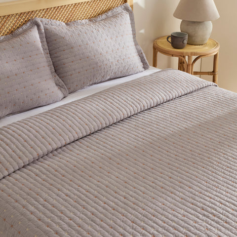 Margot Bettüberwurf Set Grau 230x240cm + 2(50x70) cm