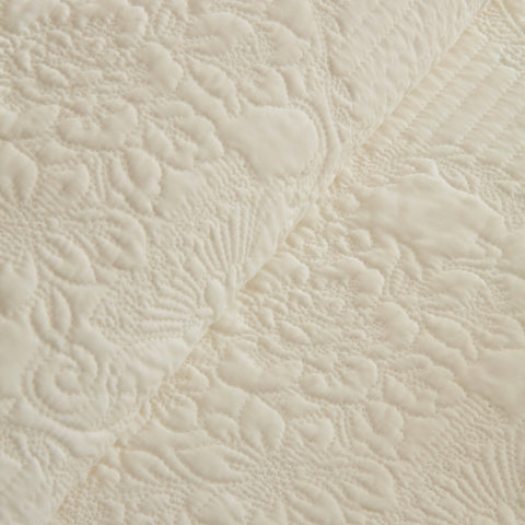 Camille Ecru Bedspread Set 230x240 cm + 2 Pillowcases (50x70 cm)