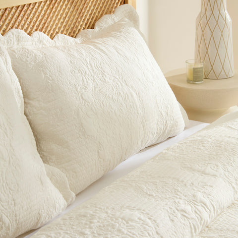 Camille Ecru Bedspread Set 230x240 cm + 2 Pillowcases (50x70 cm)