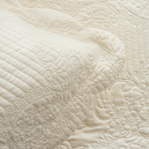 Camille Ecru Bedspread Set 230x240 cm + 2 Pillowcases (50x70 cm)