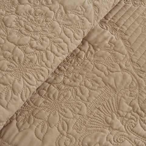 Camille Yatak Örtüsü Seti Bej 230x240 Cm + 2 (50x70 Cm)