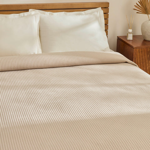 Karaca Chloe Bedspread, Single, Beige