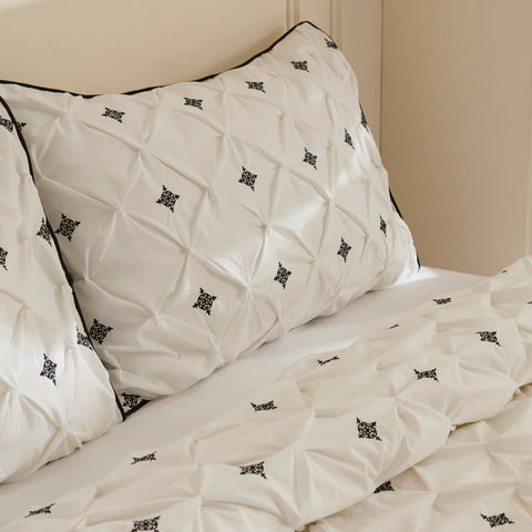 Karaca Elisa Bettbezug-Set aus 100 % türkischer Baumwolle, Doppelbett, Weiß