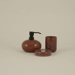 Karaca Home Olivia 3-teiliges Badezimmer-Accessoire-Set in Pflaumenfarbe