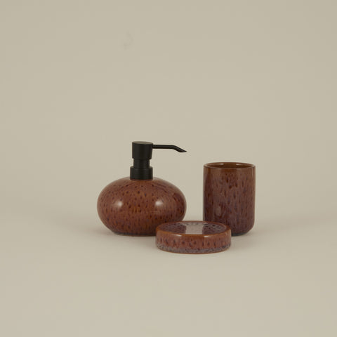 Karaca Home Olivia 3-teiliges Badezimmer-Accessoire-Set in Pflaumenfarbe