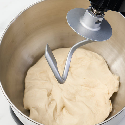 Karaca Multichef Standmixer Shiny Black Küchenchef 1900 W 5,5 l (mit Hackfleisch-/Sucuk-Wurst-/Fleischklößchenaufsatz)