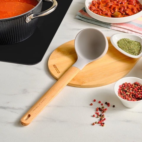 Karaca x Refika Gadgets Silikon-Kelle mit Holzgriff