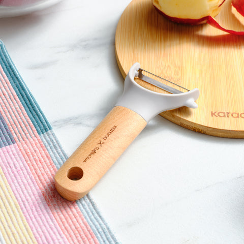 Karaca x Refika Gadgets Seitenschäler mit Holzgriff