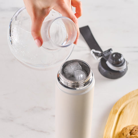 Karaca Thermosteel Earth Auslaufsicherer Edelstahl-Thermos 680 ml Beige