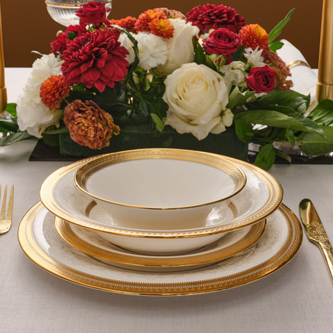Karaca Royal Bone China Charlotte 55-teiliges Tafelservice für 12 Personen, Gold
