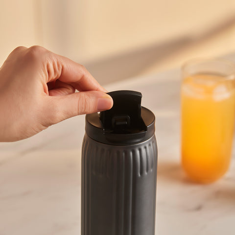 Karaca Rimo Auslaufsicherer Edelstahl-Thermos 600 ml Anthrazit