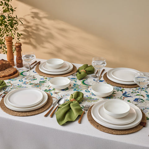 Karaca Stream Bone China Saturn 12-teiliges Tafelservice für 4 Personen, Weiß