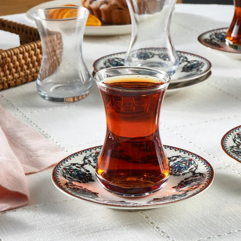 Karaca Nakkas 12-teiliges Türkisches Teeset aus Bone China für 6 Perso