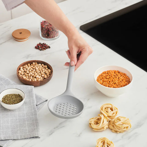 Karaca Silva Silikon Schaumlöffel, 33,5 cm, Grau