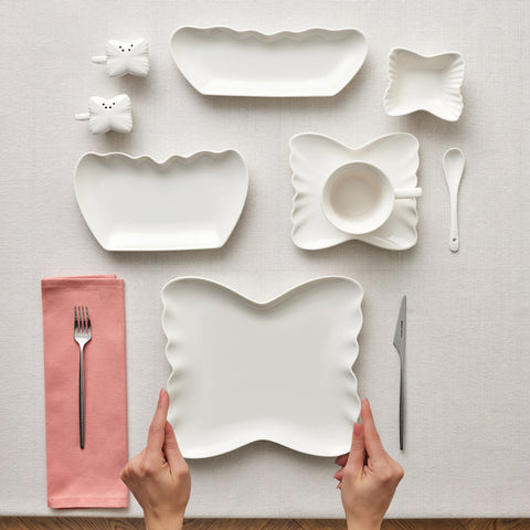 Karaca Stream Bone China Pieris 34-teiliges Servierset für 6 Personen, Weiß