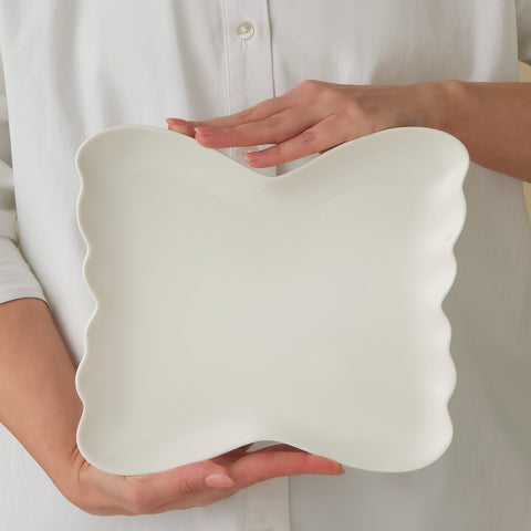 Karaca Stream Bone China Pieris 6 Kişilik 34 Parça Servis Seti, Beyaz