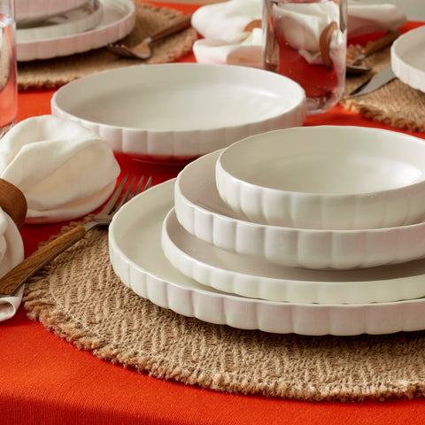 Karaca Stream Bone China Pumpkin 6 Kişilik 24 Parça Yemek Takımı, Beyaz