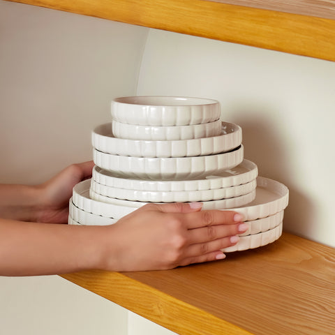 Karaca Stream Bone China Pumpkin 6 Kişilik 24 Parça Yemek Takımı, Beyaz