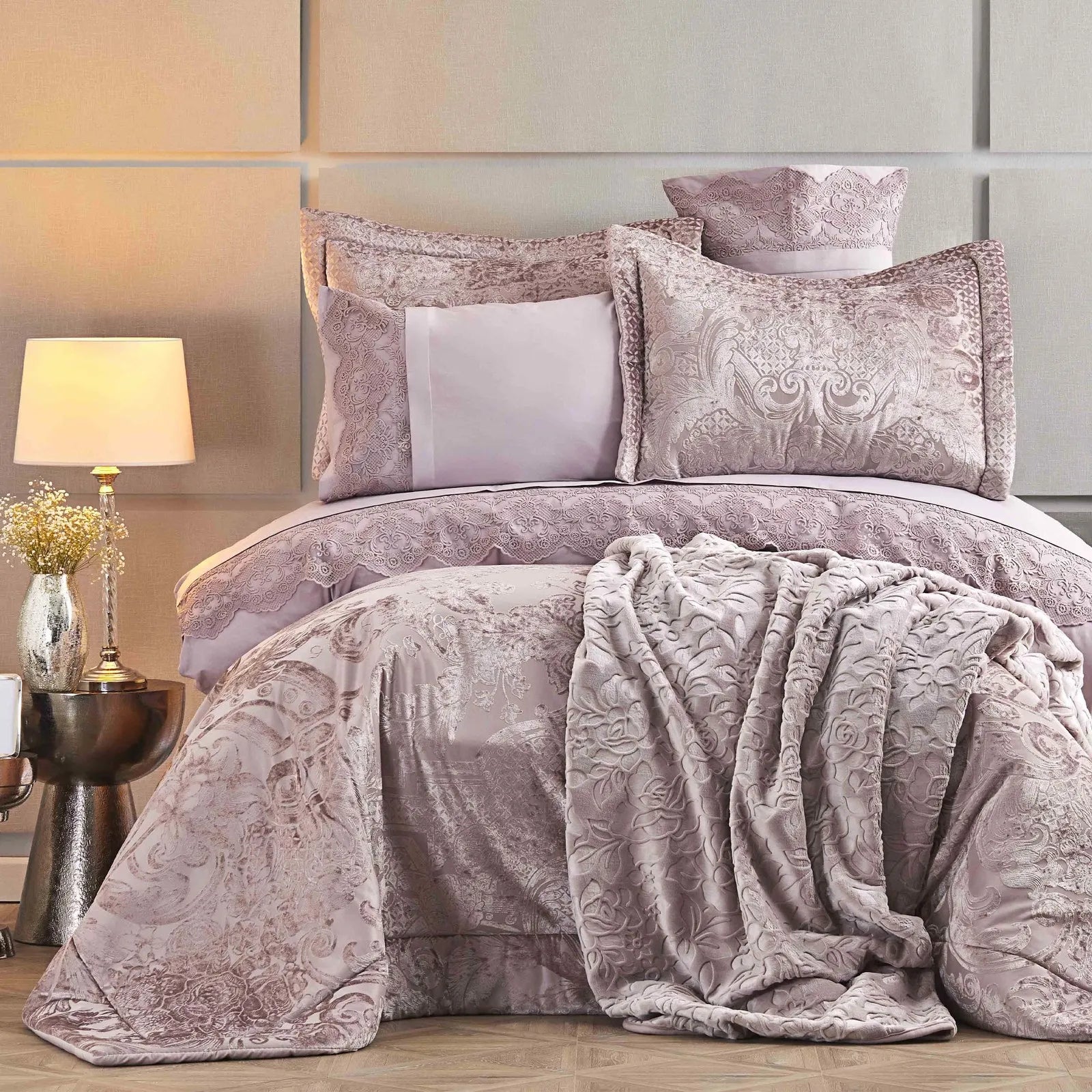 Karaca Home Valeria Best Gül Kurusu 8 Parça Çeyiz Seti Karaca Home Valeria Best Gül Kurusu 8 Parça Çeyiz Seti