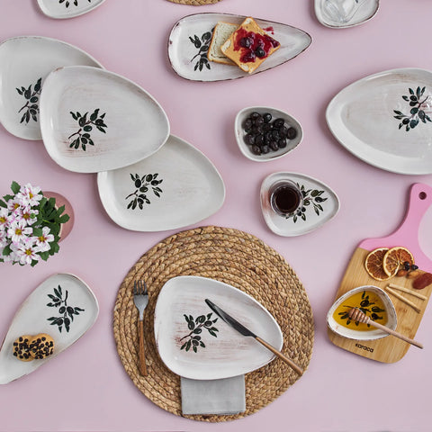 Karaca New Alyvia 24-teiliges Frühstücksset und Servierschalen für 6 Personen